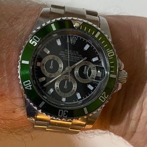 Men’s silver chain link watch